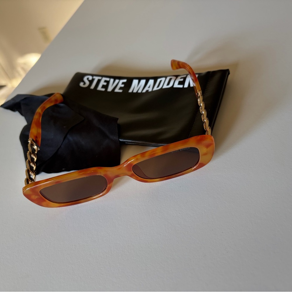Steve Madden Orange Sunglasses with Chain Detail